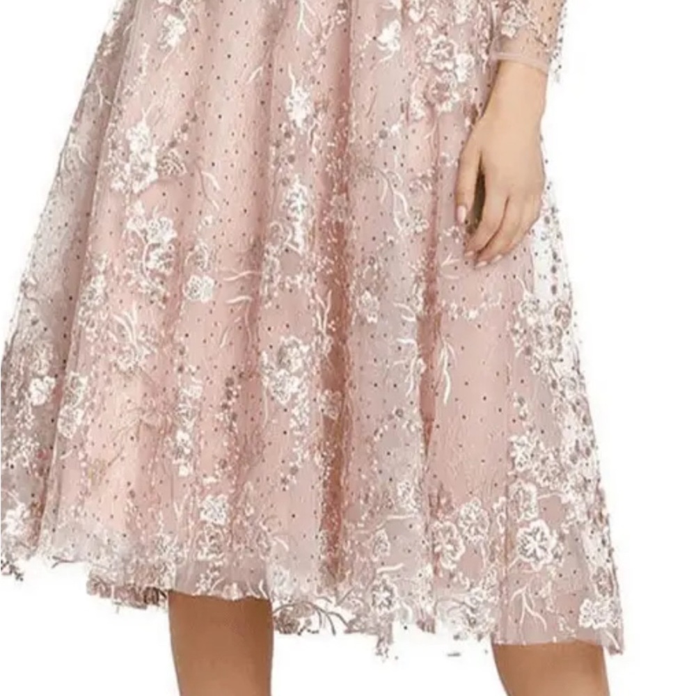 Mac Duggal (242) 67501D Bateau Neckline Lace Dress in Pink NWT Size 10 - Picture 3 of 4